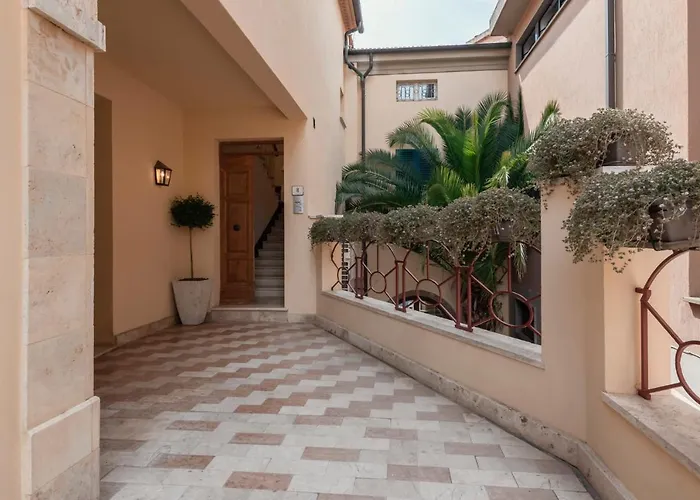 Apartment Palazzo Degli Archi *