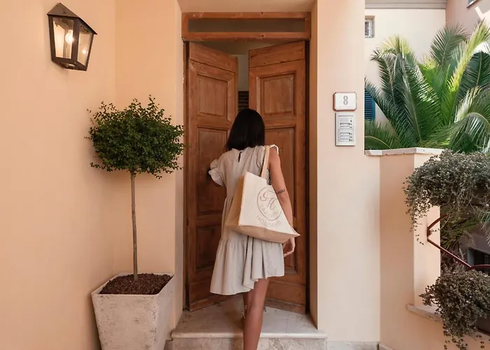 Palazzo Degli Archi * San Vincenzo