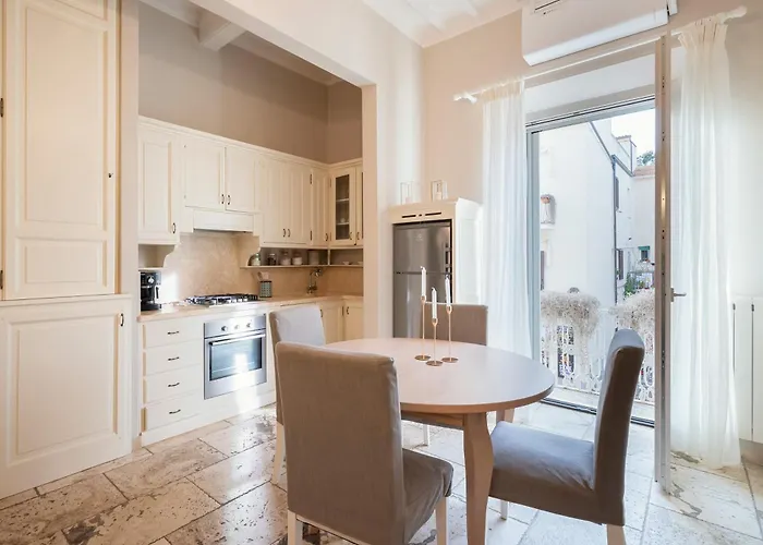 Palazzo Degli Archi Apartment *