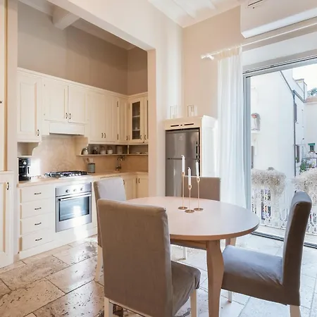 Palazzo Degli Archi Apartment *
