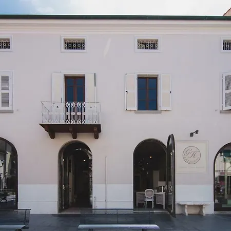 Palazzo Degli Archi *